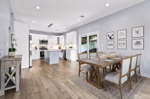 28 Twain Ave, Old Bridge NJ  08857-2110 exterior