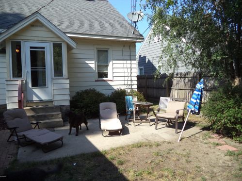 2265 Harrison Ave, Meskegon MI 49441-1325 exterior