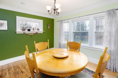 2318 12 St, Duluth MN 55806-1261 exterior