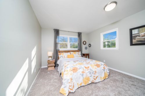 133 Espanola Ave, Kalamazoo MI  49004-1101 exterior