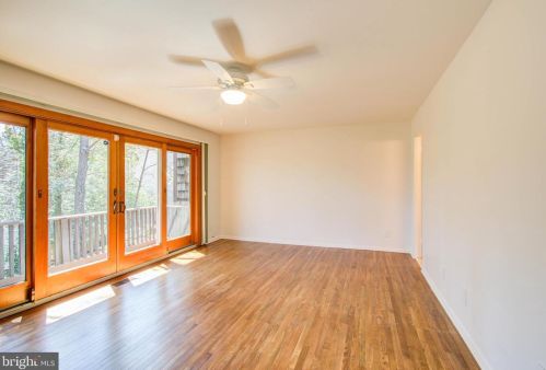 266 New Mark Esplanade, Rockville MD 20850-2735 exterior