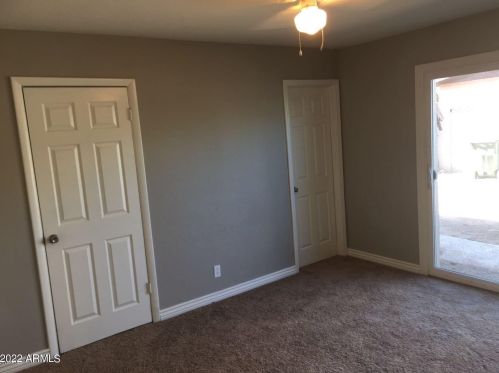 4602 38 Dr, Phoenix AZ 85053-2811 exterior