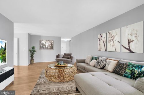 8370 Greensboro Dr, Mc Lean VA  22102-3515 exterior