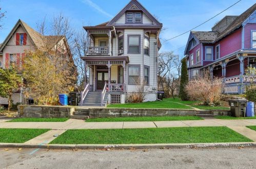 26 Balding Ave, Poughkeepsie, NY 12601-2420