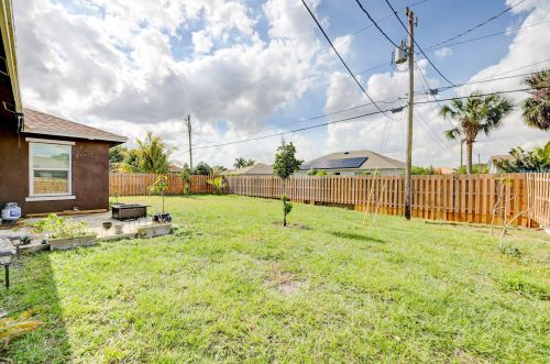 2356 Savona Blvd, Fort Pierce FL  34953-2215 exterior