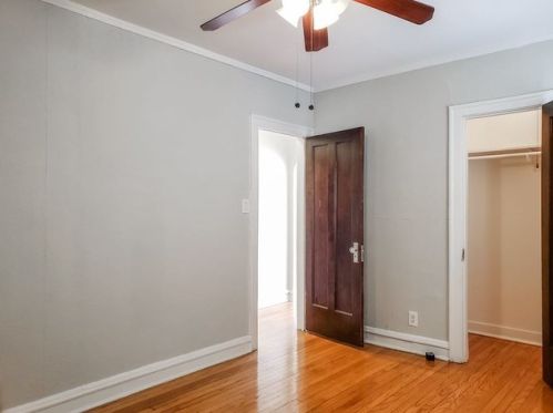 8516 Bennett Ave, Chicago IL 60649-4007 exterior