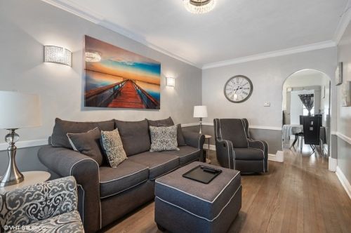 3724 Osceola Ave, Chicago, IL 60634-3306