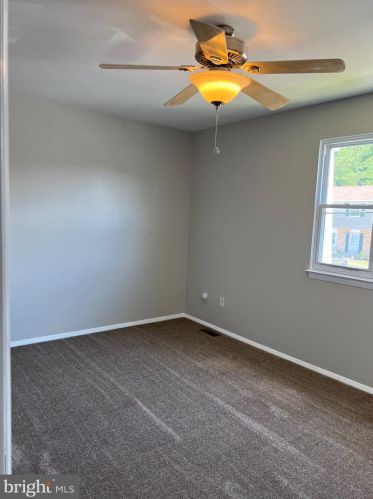 458 Mainview Ct, Glen Burnie MD 21061-6120 exterior