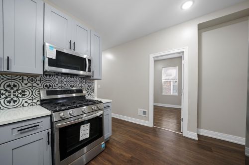 1467 72nd St, Chicago IL  60619-1509 exterior