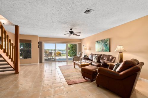 2428 Harbour Cove Dr, Fort Pierce FL  34949-1515 exterior