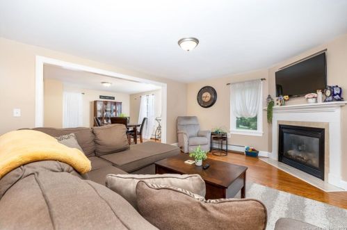 171 Halls Hl Rd, Killingly CT 06239-3317 exterior