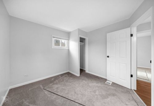 2613 Lewis Ave, Waukegan IL 60087-2210 exterior