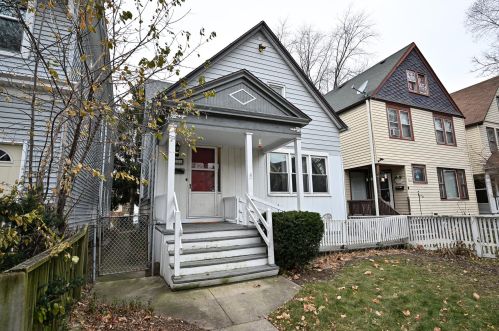 3269 Bartlett Ave, Milwaukee WI  53211-3022 exterior