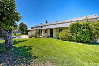 255 6th St, Tustin, CA 92780-4405