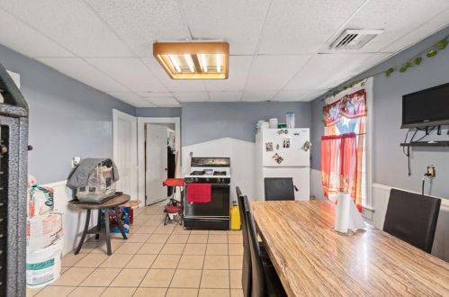 69 Ledge St, Providence RI 02904-2338 exterior