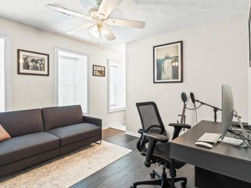 26 Independence Pl, Atlanta GA  30318-1505 exterior