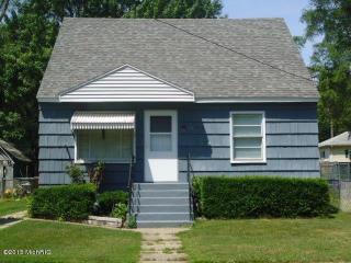 1959 Kinsey St, Meskegon, MI 49441-2912