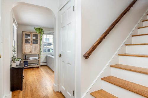 108 Capisic St, Portland ME  04102-2247 exterior