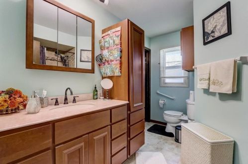 7911 Leroy Ave, Milwaukee WI 53220-2830 exterior