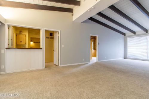 3380 Arroyo Chico, Tucson AZ  85716-5813 exterior