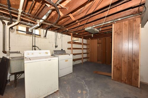 5371 53rd St, Milwaukee WI  53218-3320 exterior