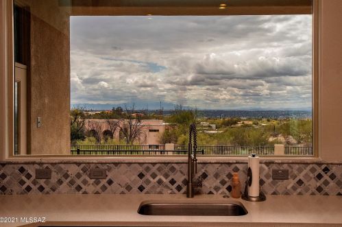 5307 Sundown Dr, Tucson AZ  85718-5516 exterior