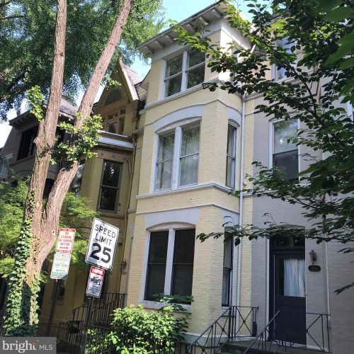 3042 Cambridge Pl, Washington DC  20007-2913 exterior