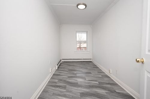 24 Irvine Turner Blvd, Newark NJ  07103-2950 exterior