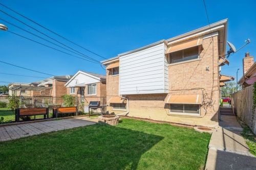 9846 King Dr, Chicago IL 60615-3636 exterior