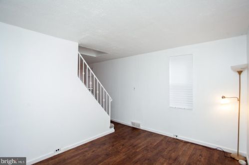 1407 Liberty St, Trenton NJ 08629-2214 exterior