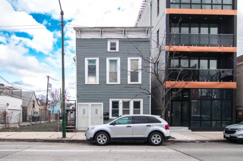 615 18th St, Chicago IL  60616-1002 exterior