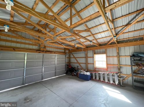 998 Plunkert Rd, Littlestown PA 17340-9643 exterior