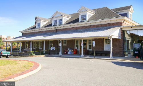 309 Wilkes St, Alexandria VA 22314-3853 exterior