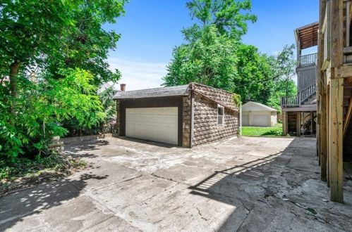 6525 Dalzell Pl, Pittsburgh PA 15217-1441 exterior