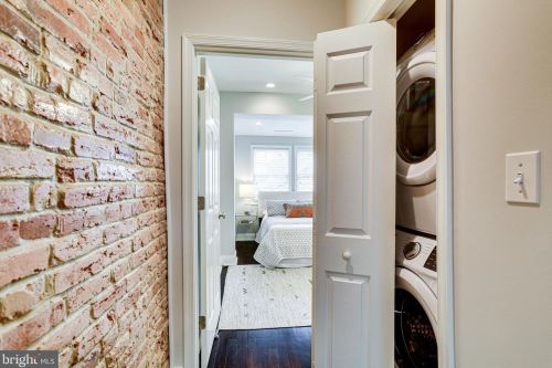 234 14th St, Washington DC  20003-2367 exterior