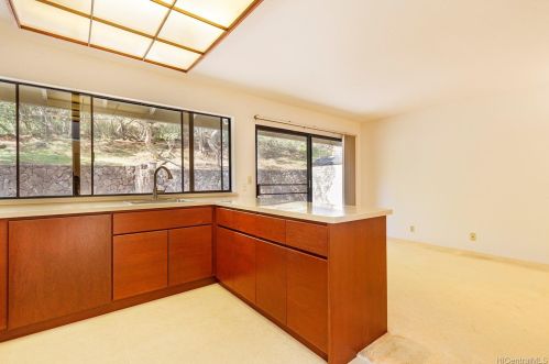 2146 Halakau St, Honolulu HI 96821-2631 exterior