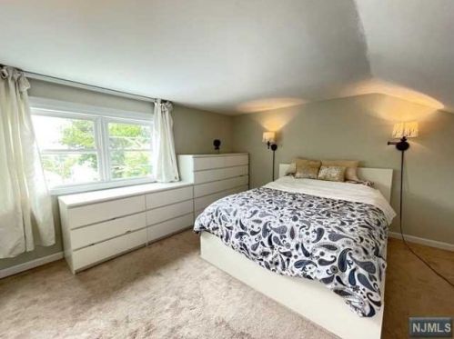 58 Hackensack St, East Rutherford NJ 07073-1415 exterior