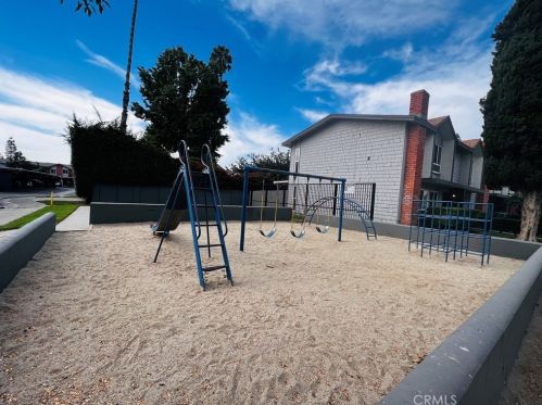 16576 Montego Way, Tustin CA  92780-4127 exterior