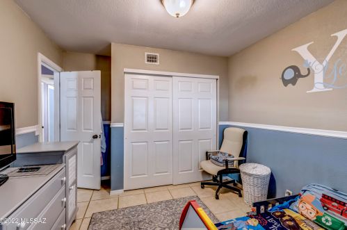 8239 Midnight Way, Tucson AZ 85741-1250 exterior