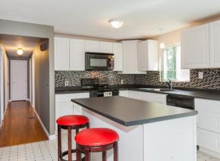 117 Portulaca Dr, Springfield, MA 01129-1723