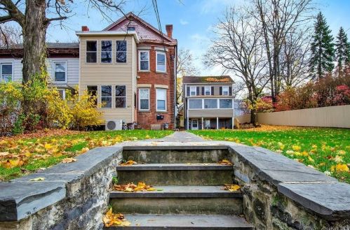 87 Delafield St, Poughkeepsie NY  12601-1736 exterior