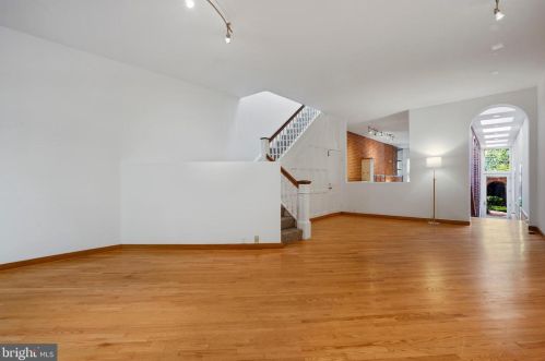 13 9, Washington DC 20001-4427 exterior