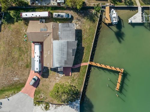 14 Hawk St, Naples FL 34113-4014 exterior