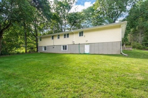 65 Flagg St, Worcester MA  01602-1452 exterior