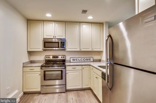 10824 Whiterim Dr, Rockville MD  20854-1785 exterior