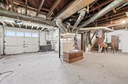 272 Silvermine Ave, Norwalk CT 06850-2038 exterior