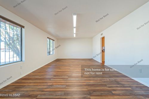 1822 Camino Seco, Tucson AZ  85710-7241 exterior