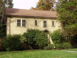 33 Hancock Ave, Newton, MA 02459-1746