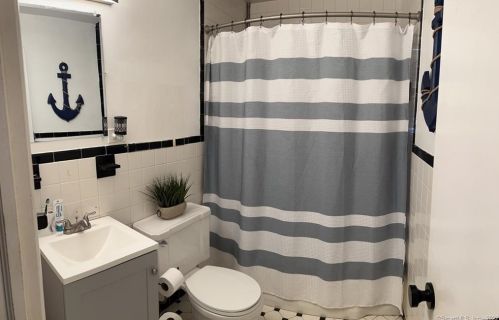 96 Country Club Rd, New Britain CT  06053-1022 exterior