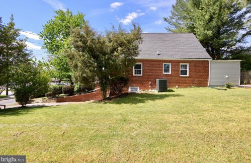 201 University Blvd, Silver Spring MD  20901-1945 exterior